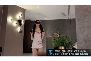 졸귀 간호사 코스프레녀